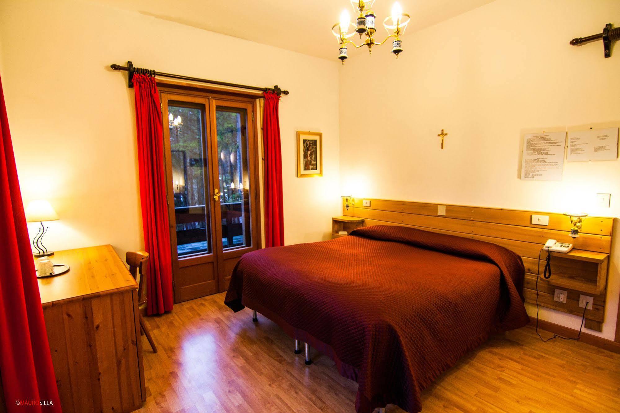 Hotel Garni Mille Pini Scanno Luaran gambar